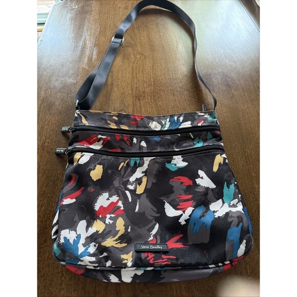 Vera Bradley Splash Floral Pattern Triple Zip Hipster 12x12x2 - Picture 1 of 5